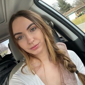 Meet your Posher, Ivy